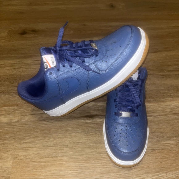 Air Force 1 Low 07’ BLUE LEGEND - Picture 2 of 6